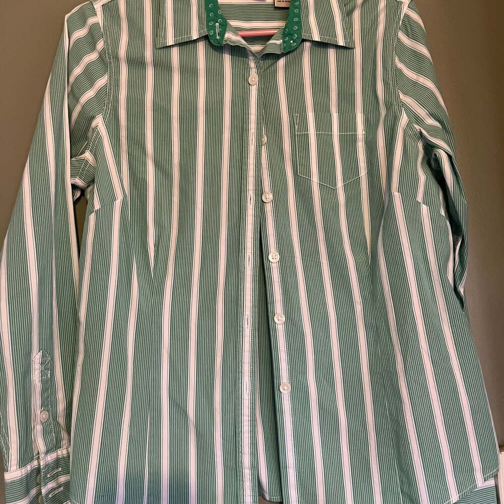 L.L.Bean Women's Green and White Striped Cotton Long Sleeve Button Down Shirt
